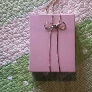 Necklace free with any purchase❤️